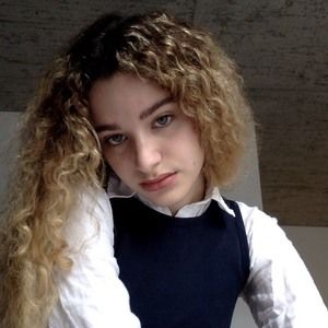 Meet your Posher, Fernanda